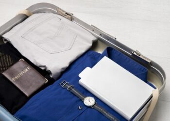 How do I pack for a business trip? - BCD Travel